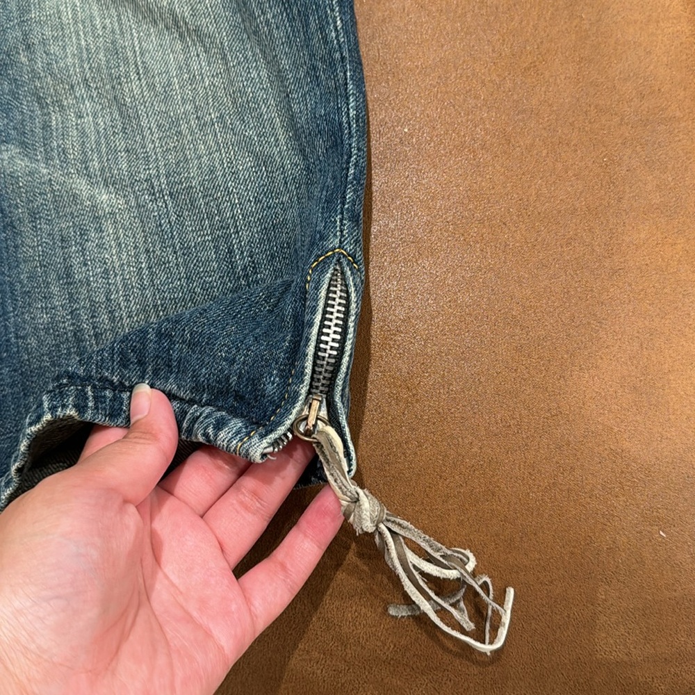 Diesel 2000s side zipper capris - Picture 4 of 7